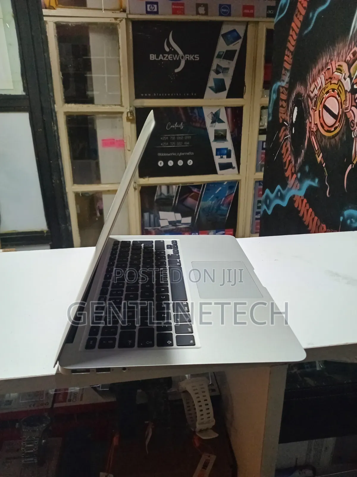 Laptop Apple MacBook Pro 2017 8GB Intel Core i5 HDD 128GB