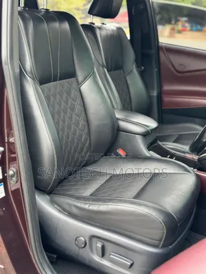 Toyota Harrier 2017 Maroon