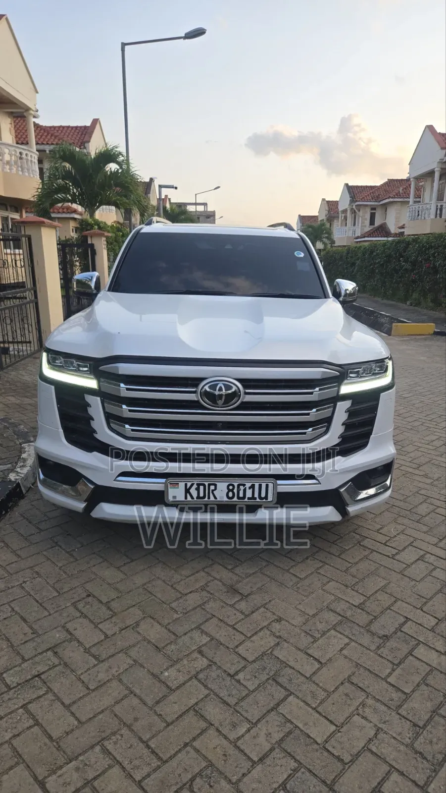 Toyota Land Cruiser 2023 White