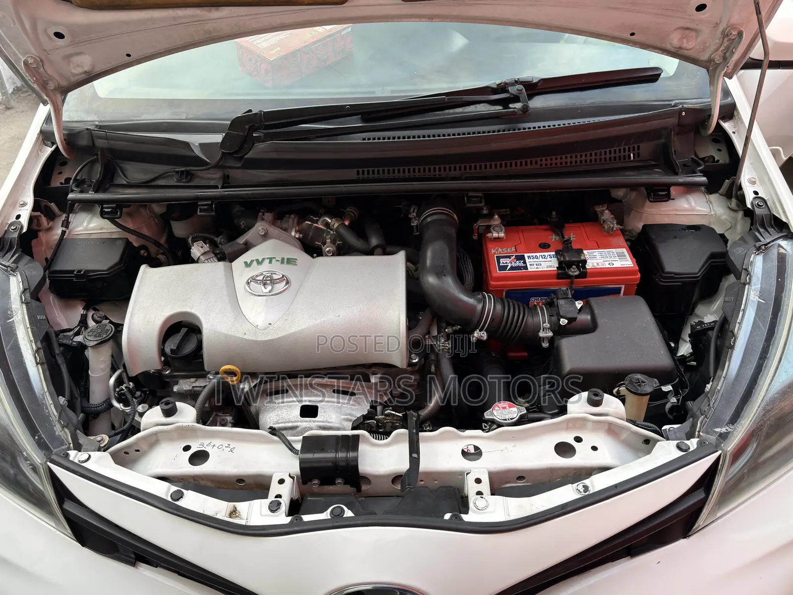 Toyota Vitz 1.3 FWD 5dr 2017 White