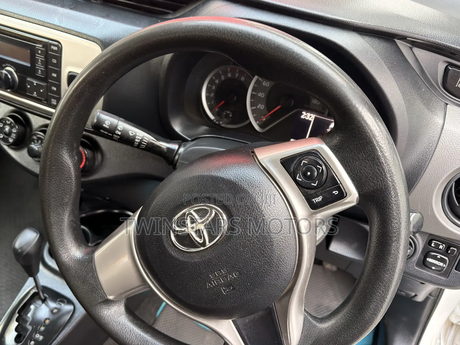 Toyota Vitz 1.3 FWD 5dr 2017 White