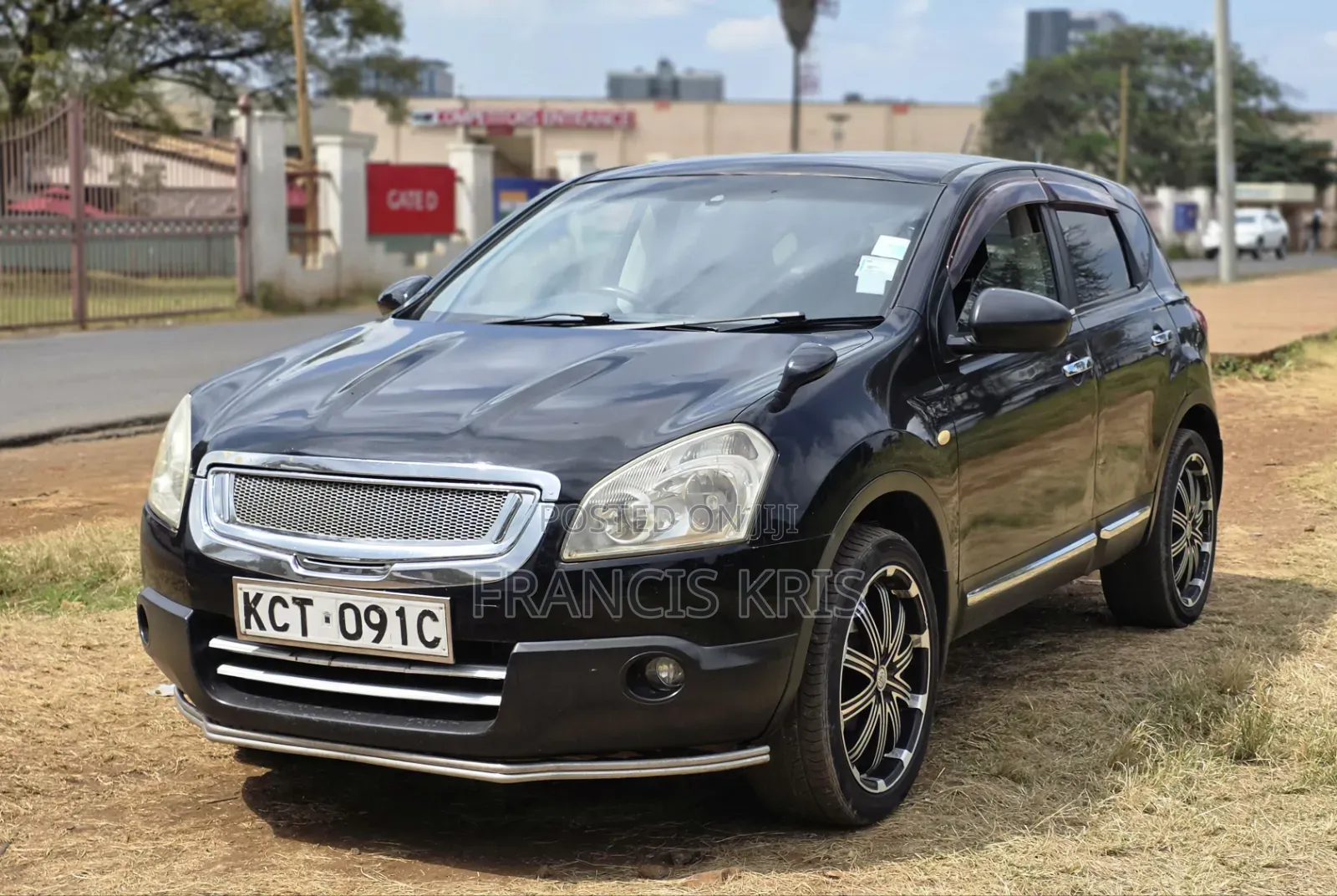 Nissan Dualis 2012 Black