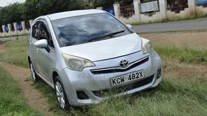 Toyota Ractis 2012 Silver