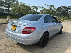 Mercedes-Benz C200 2008 Gray