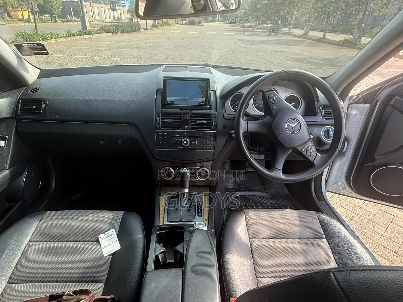 Mercedes-Benz C200 2008 Gray