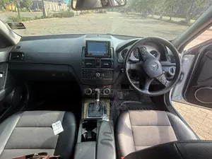 Mercedes-Benz C200 2008 Gray