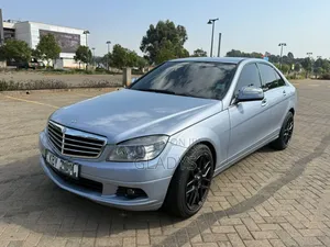 Mercedes-Benz C200 2008 Gray