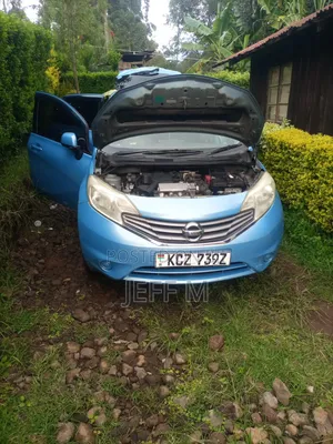 Nissan Note 2013 Blue