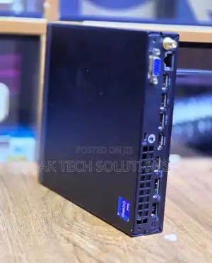 Desktop Computer Lenovo 16GB Intel Core i5 SSD 256GB