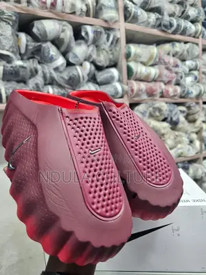 Nike Mind 002 Mules