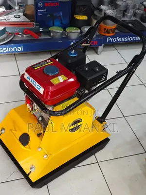 Heavy Duty 8hp Petrol Plate Compactor – 80kg