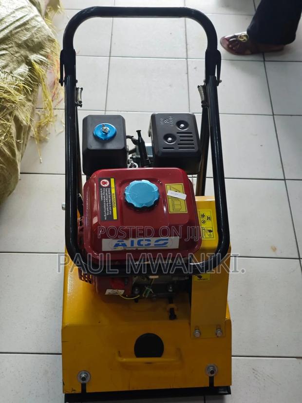 Heavy Duty 8hp Petrol Plate Compactor – 80kg - thumbnail 4