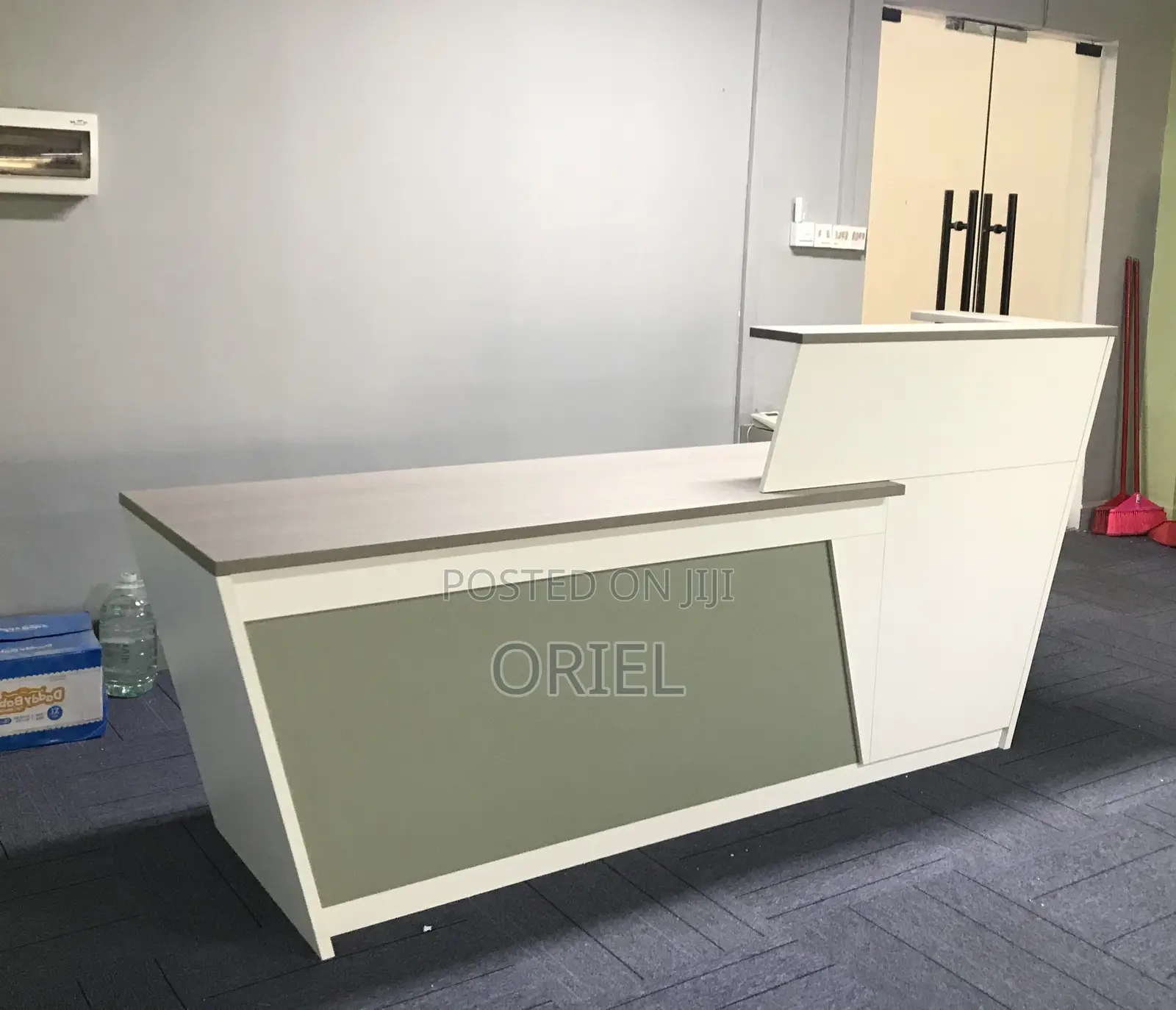 Office Reception Desk : 2m Executive Reception Desk