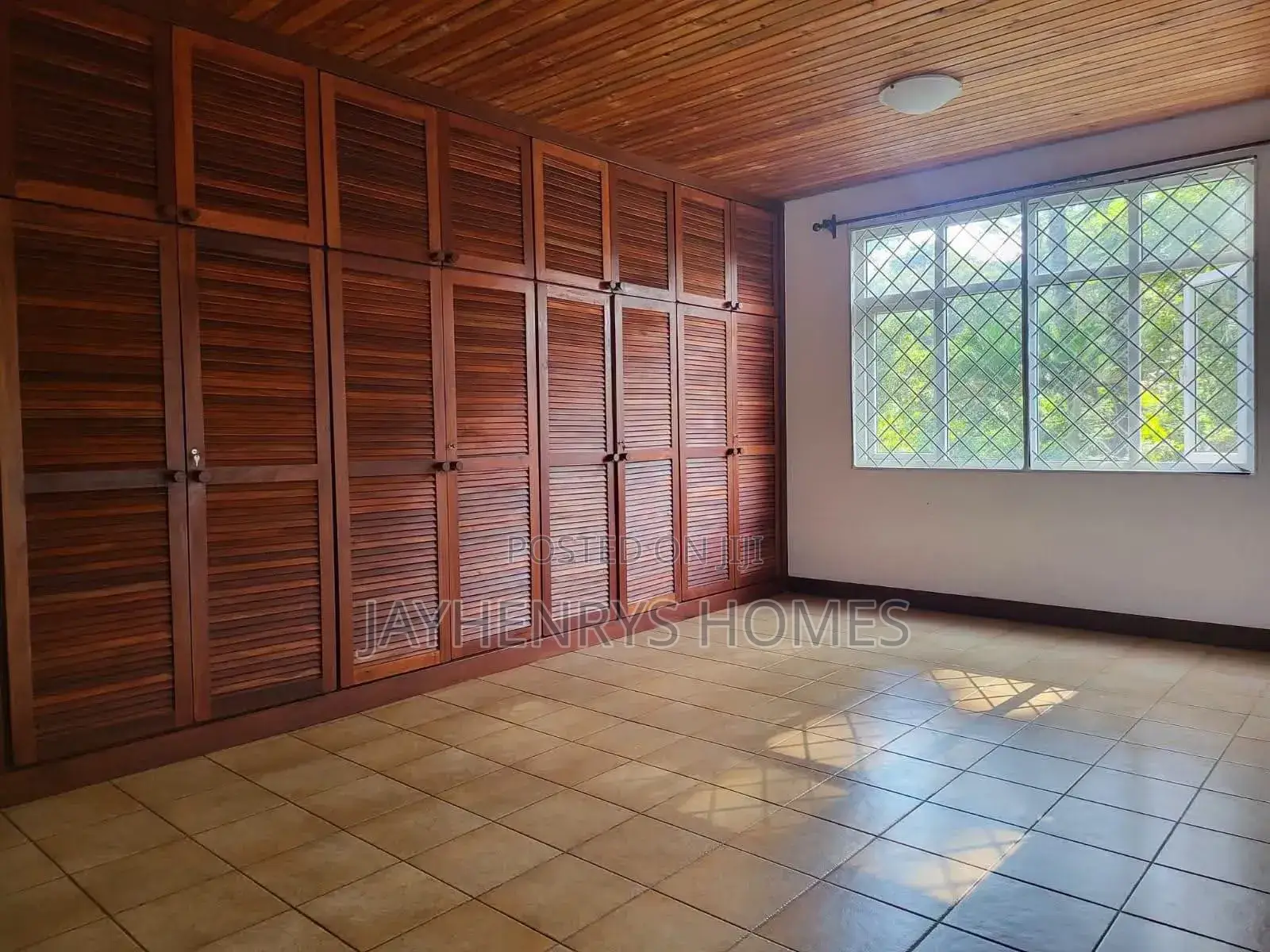 5bdrm House in Rosslyn for rent