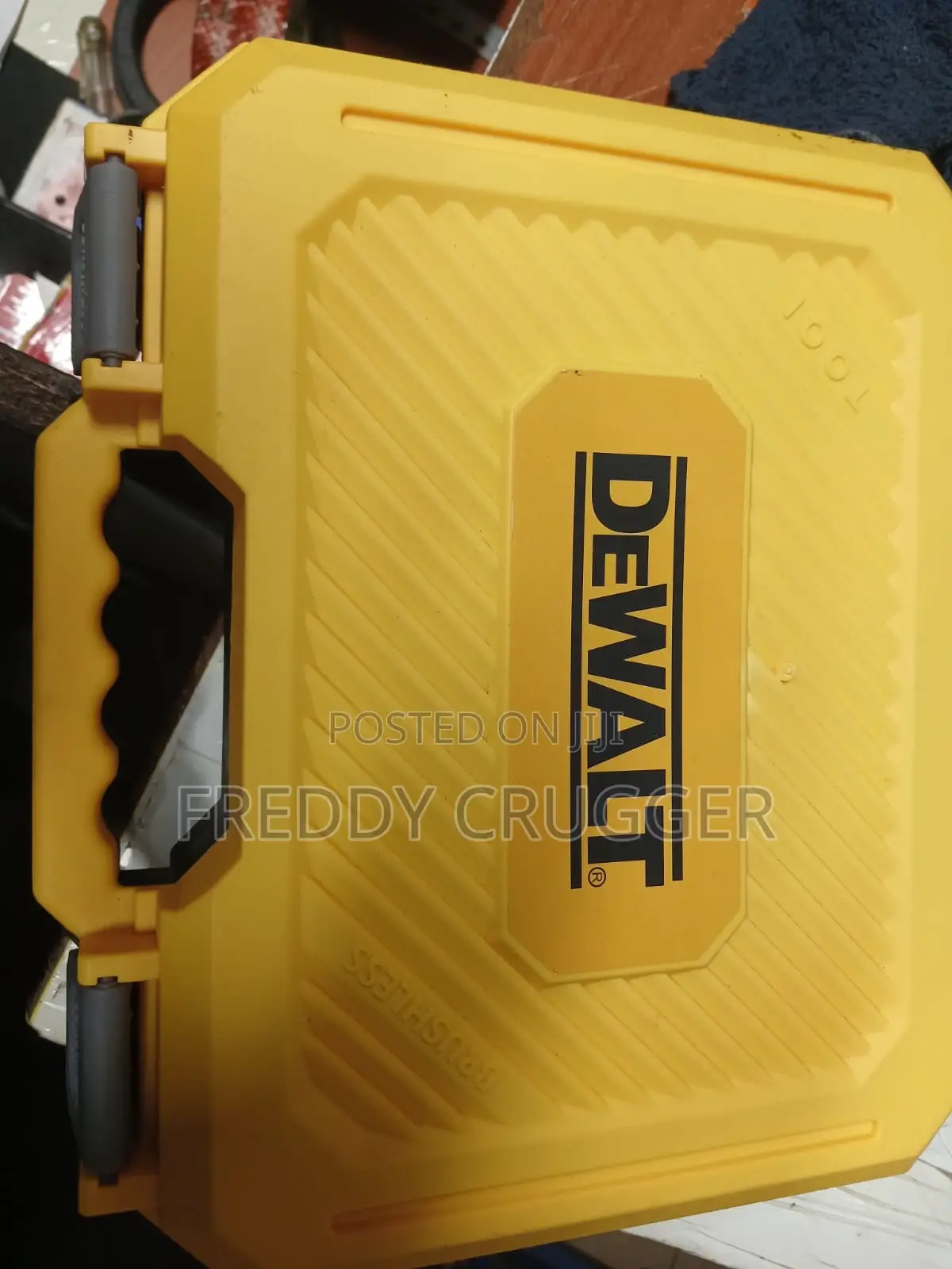 Dewalt Cordless/Brashless Impact Drill 88volts
