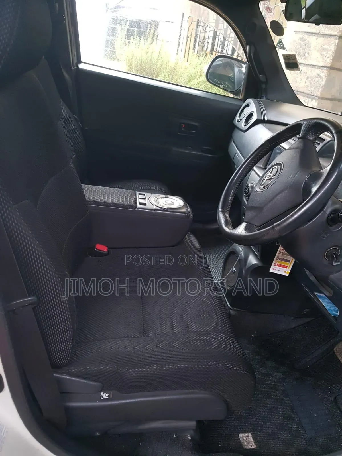 Toyota bB 2010 White