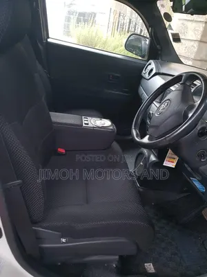 Toyota bB 2010 White
