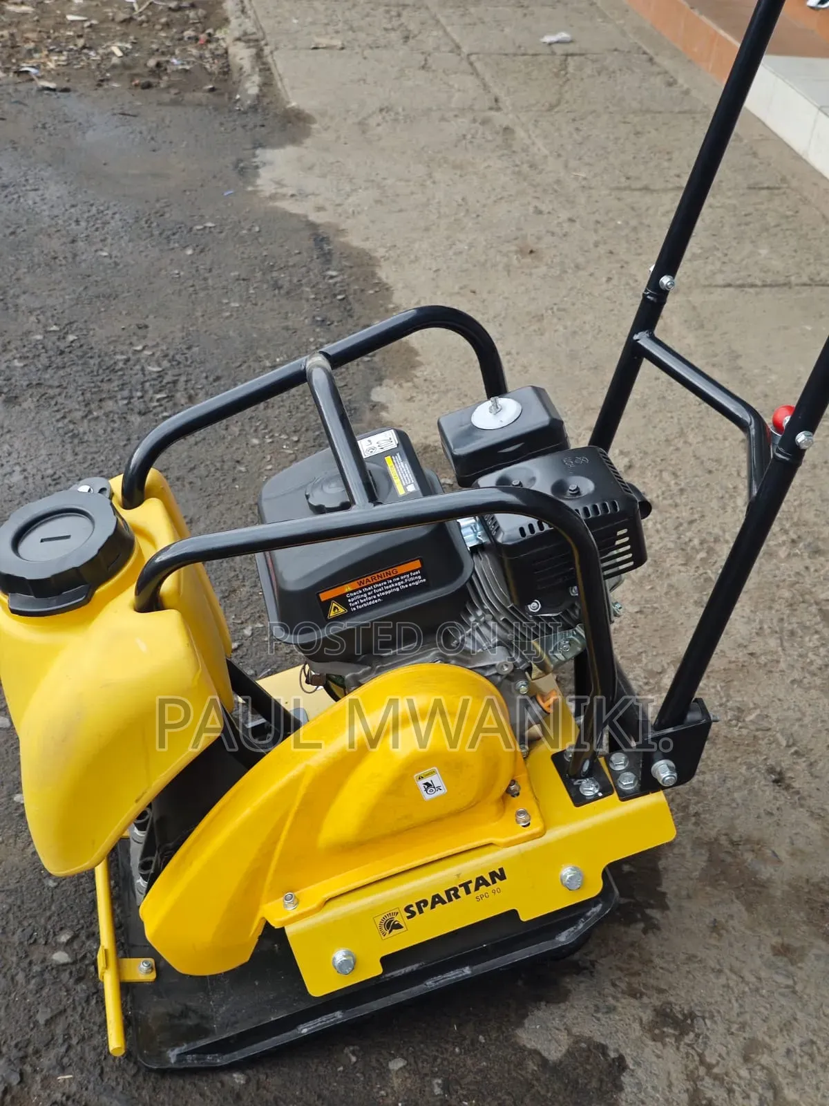 Spartan Spc90 Reversible Plate Compactor – Petrol Vibratory Compactor