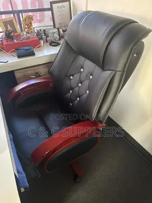 Height Adjustable Ceo Chair