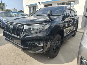 Toyota Land Cruiser Prado 2022 Black