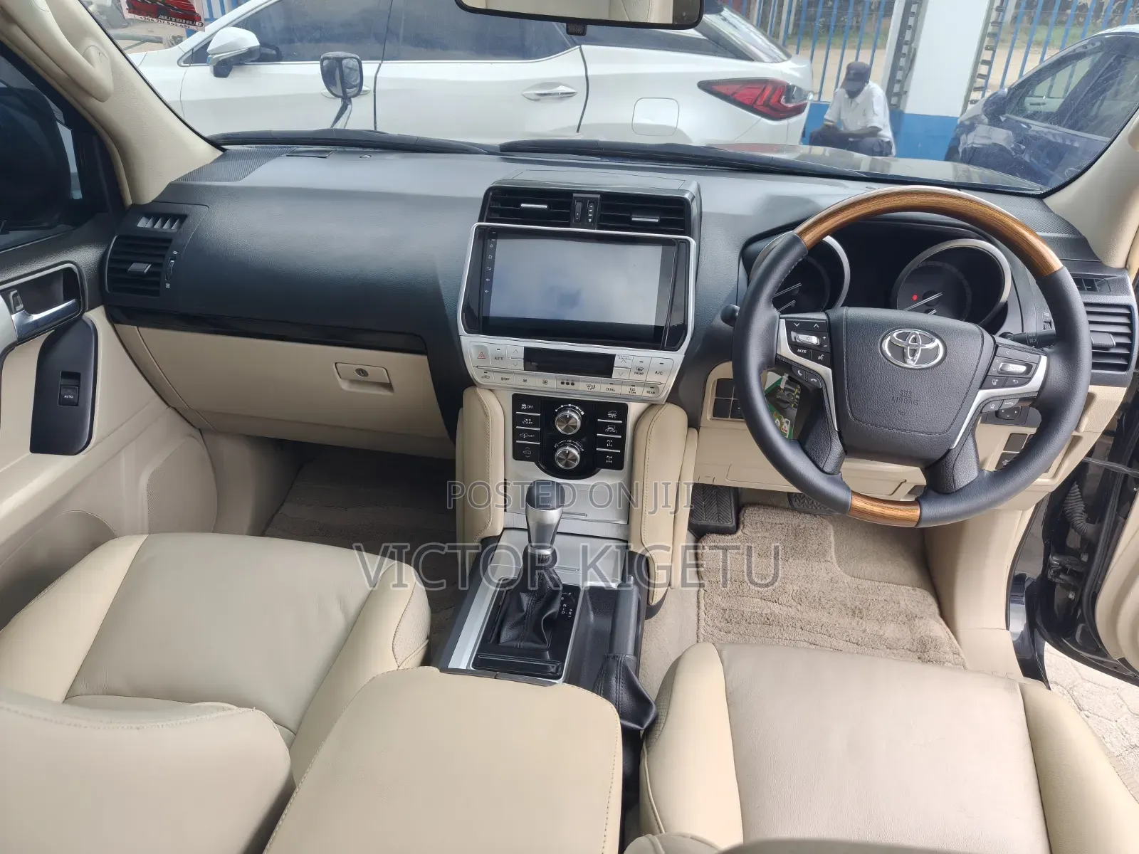 Toyota Land Cruiser Prado 2022 Black