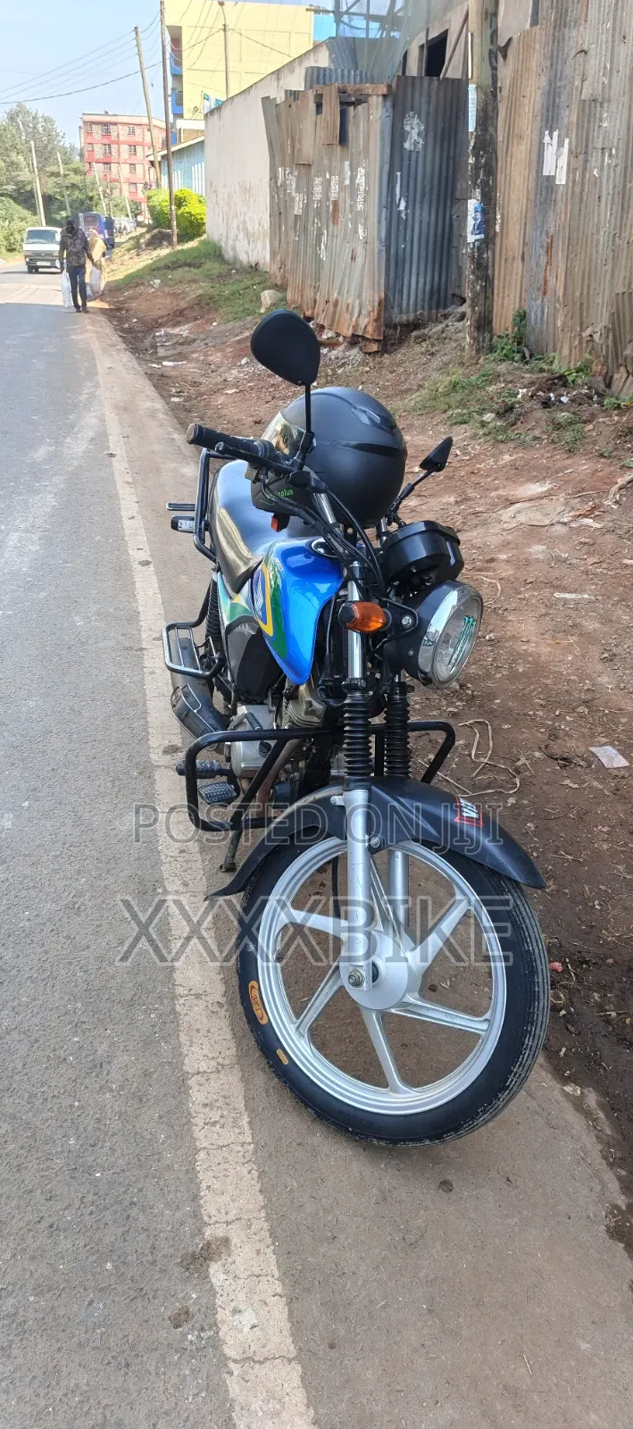 Honda CB 2024 Blue