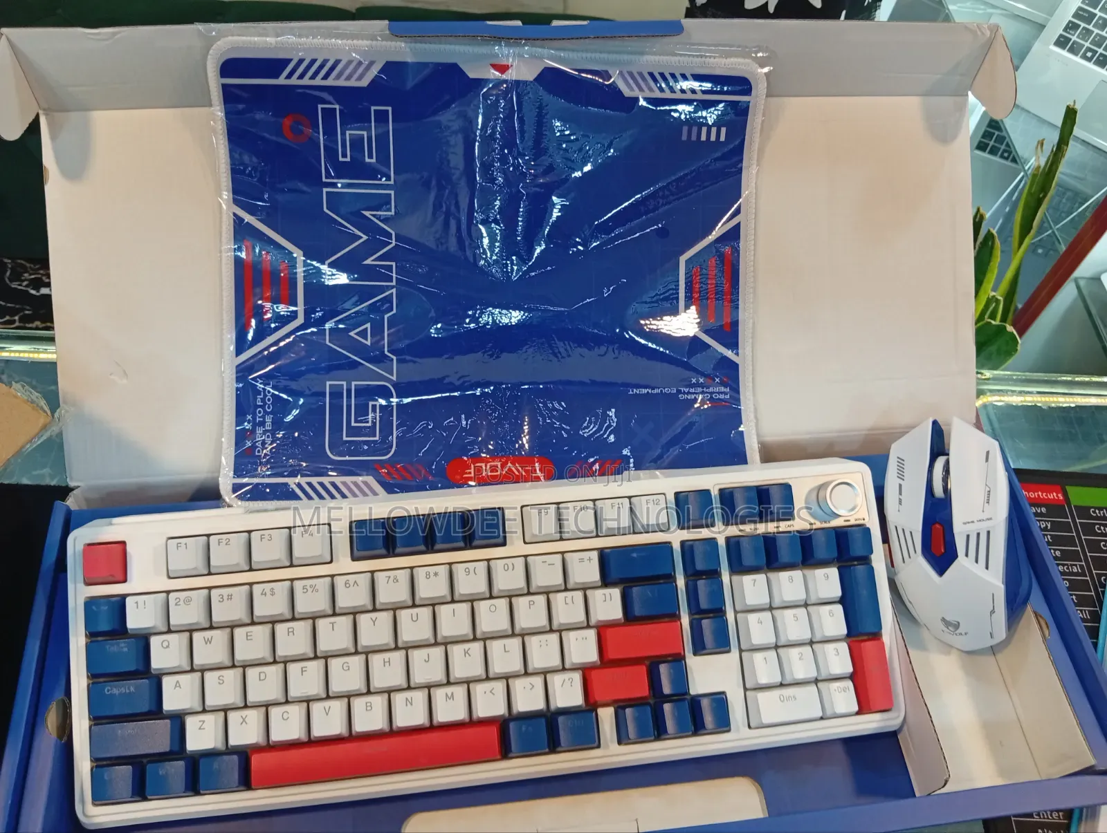 Three Mode Gaming Connection