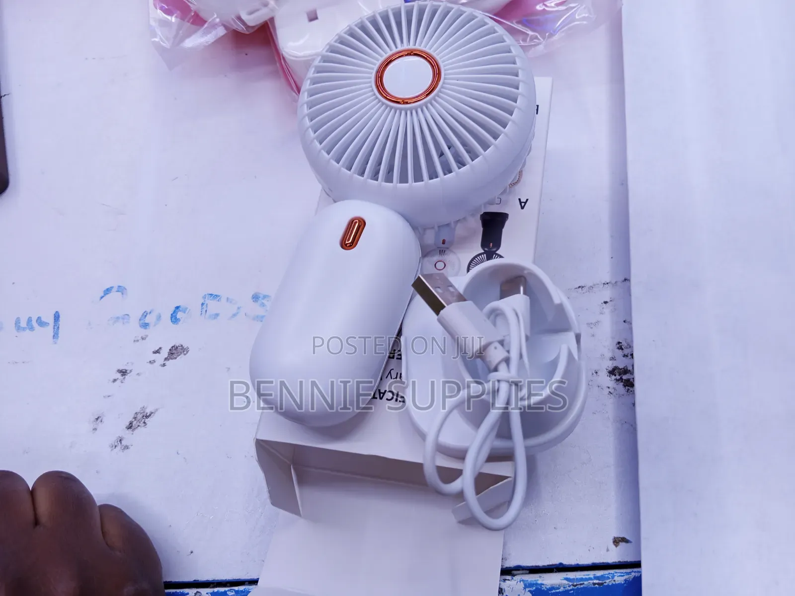 Cool Air Mini Fan