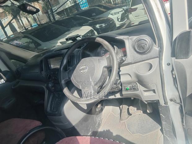 Nissan NV200 2016 White - thumbnail 4