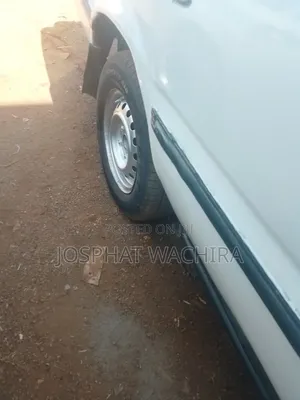 Toyota Corolla 1996 White