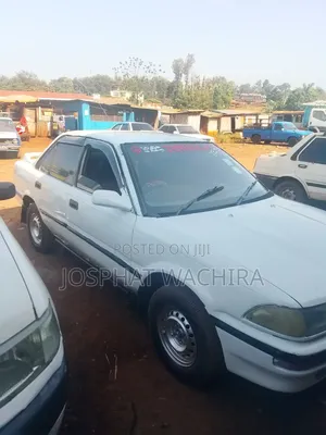 Toyota Corolla 1996 White