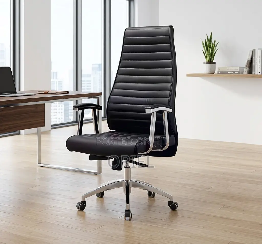 Office Chair : Black Executive High-Back Swivel Chair