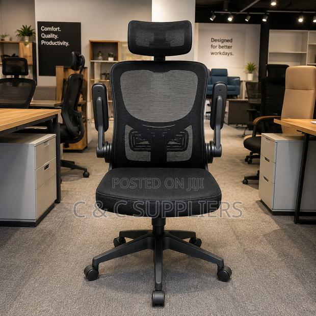 Adjustable Orthopedic Seat With Flip Arms - thumbnail 4