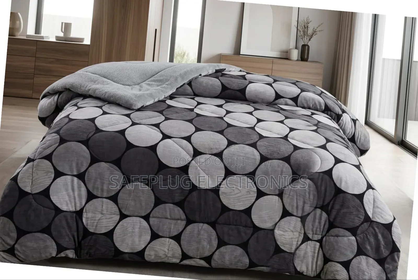 0lwoolen Duvet Blanket (6x6) – Premium Quality