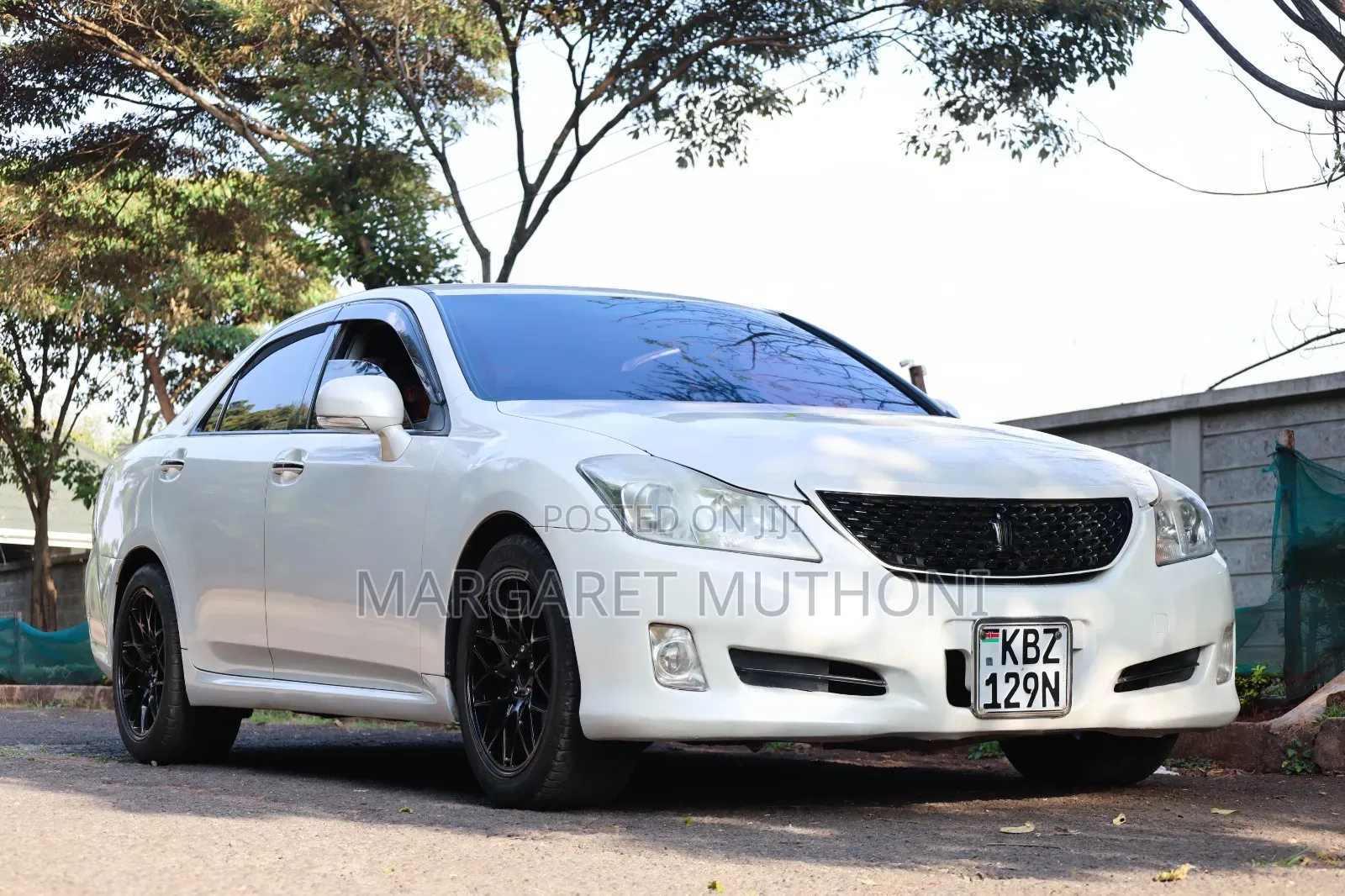 Toyota Crown 2006 White