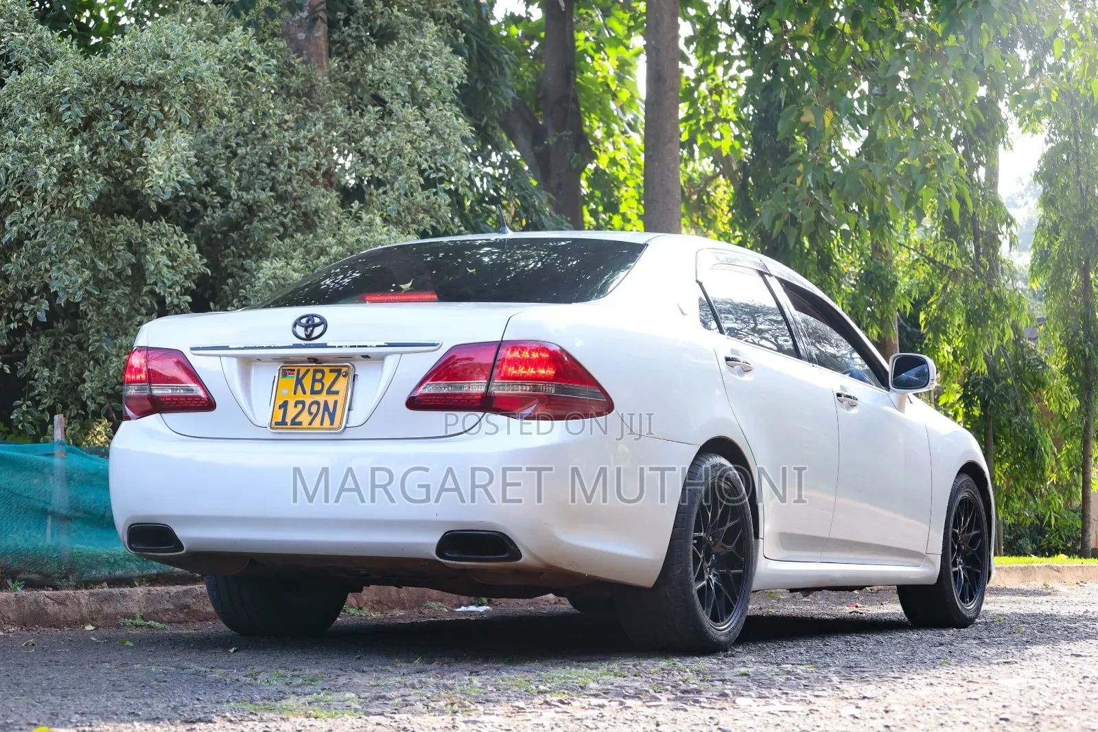 Toyota Crown 2006 White