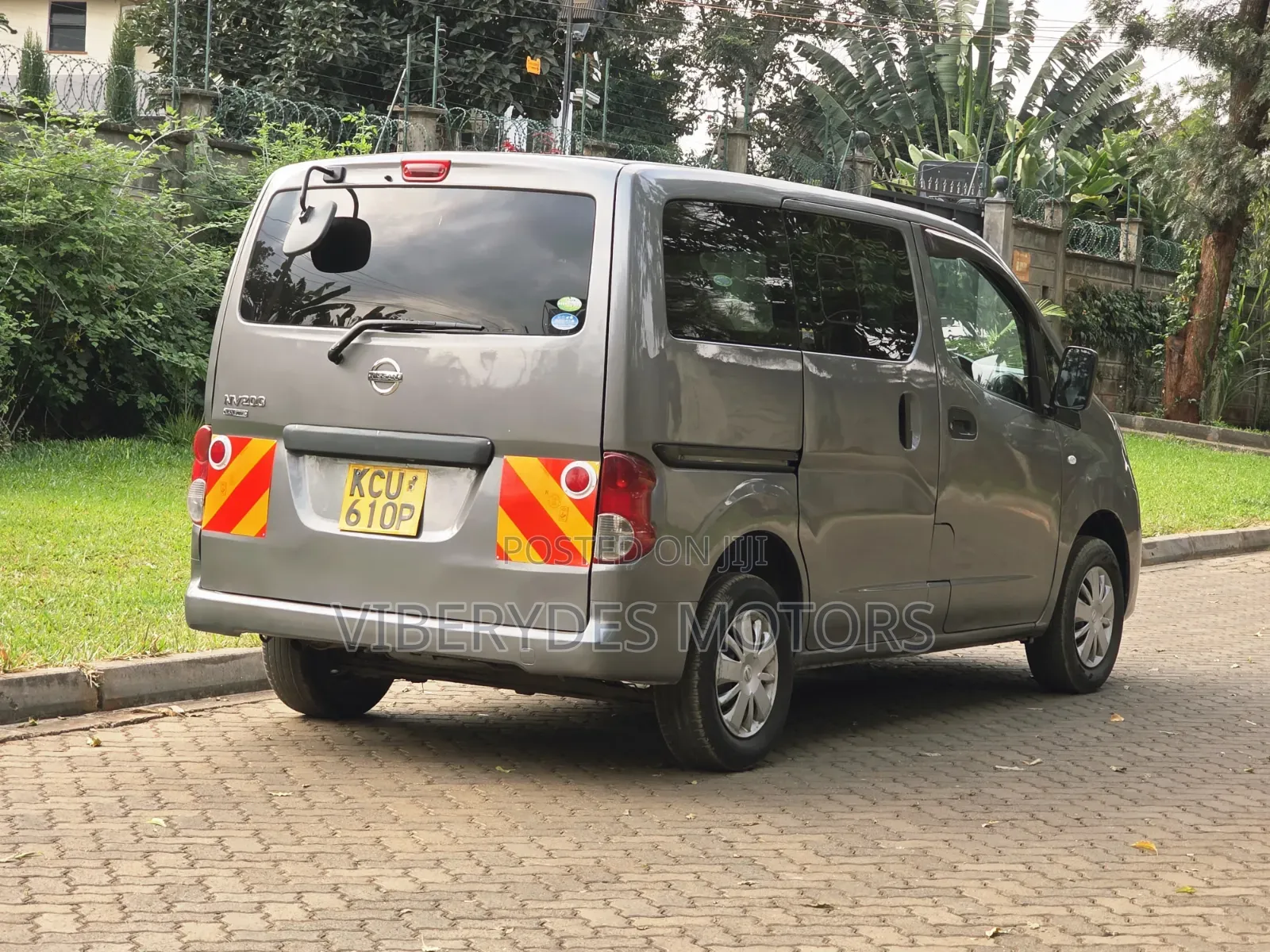 Nissan NV200 2013 Grey