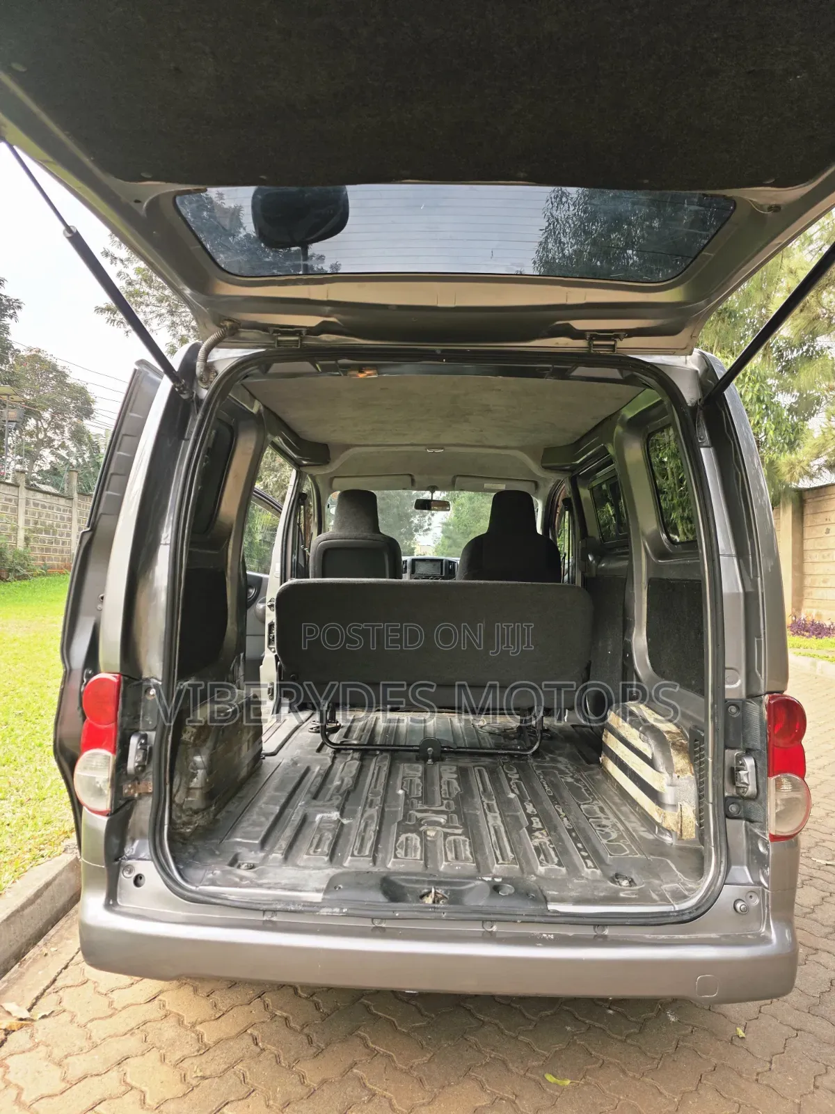 Nissan NV200 2013 Grey