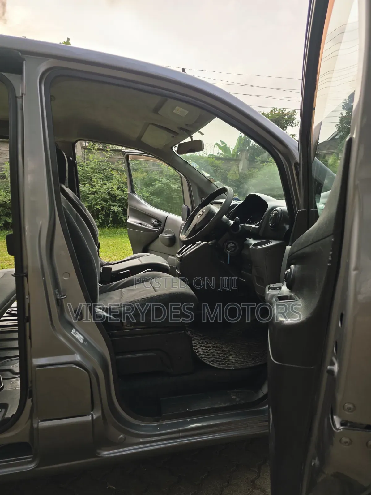 Nissan NV200 2013 Grey