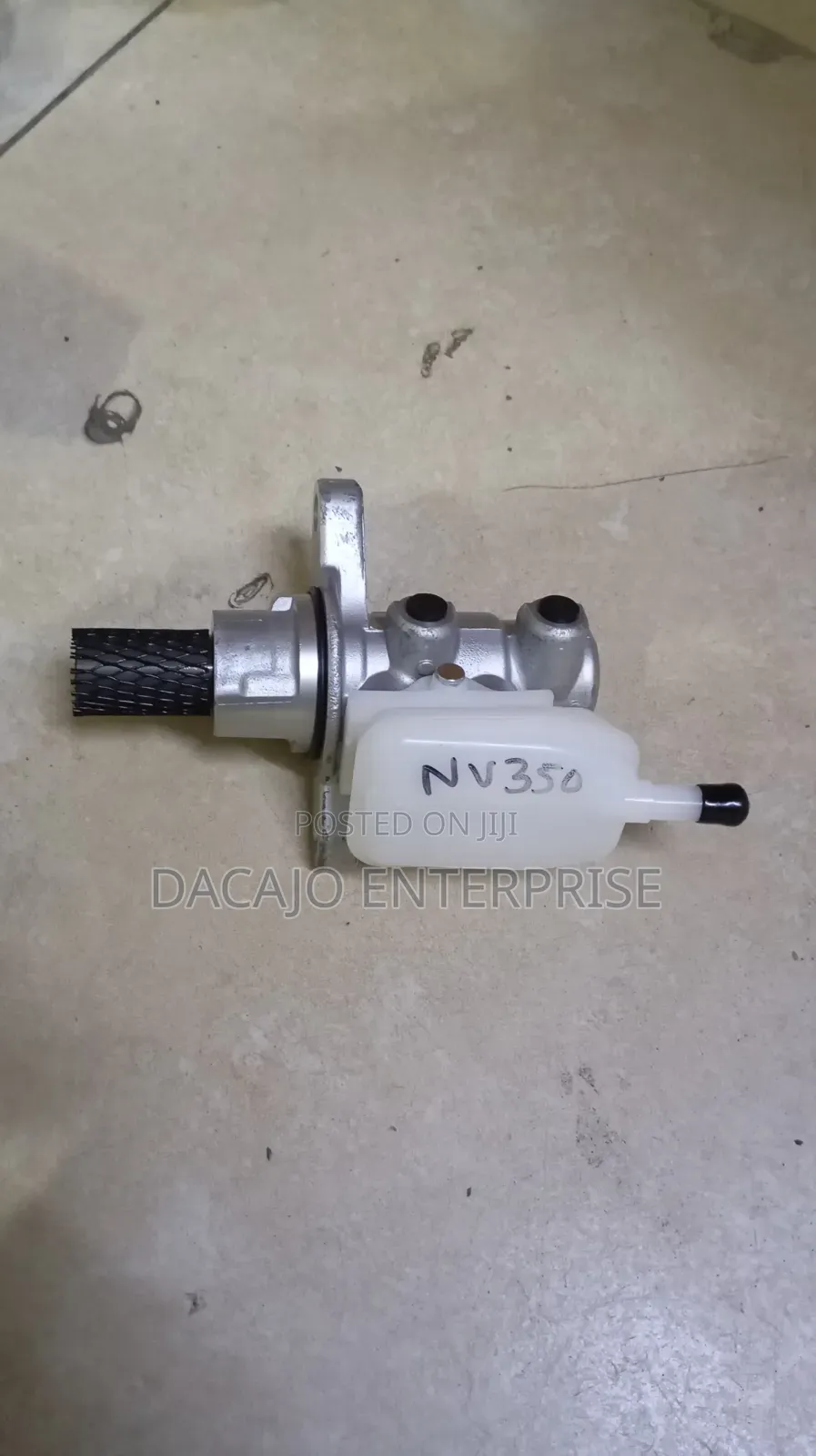 Brake Master Cylinder for Nissan Nv350, New Model Landcruiser