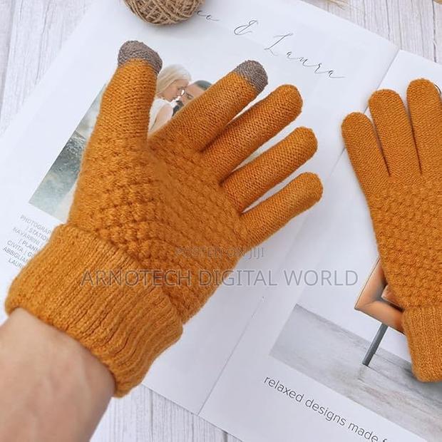 Unisex Touchscreen Winter Thermal Gloves - thumbnail 4