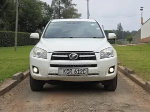 Toyota RAV4 2.5 2012 White
