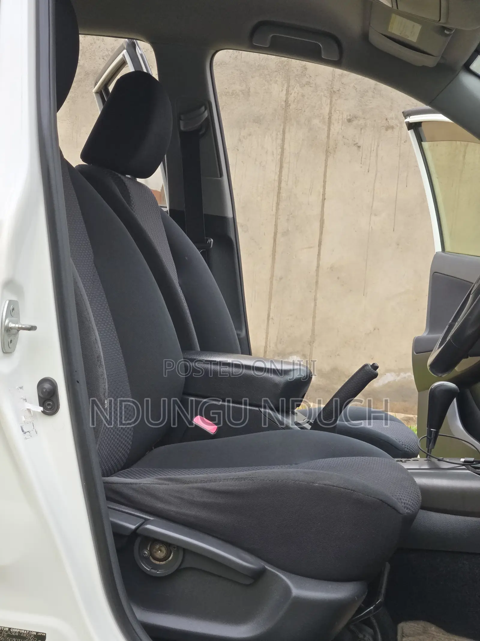 Toyota RAV4 2.5 2012 White
