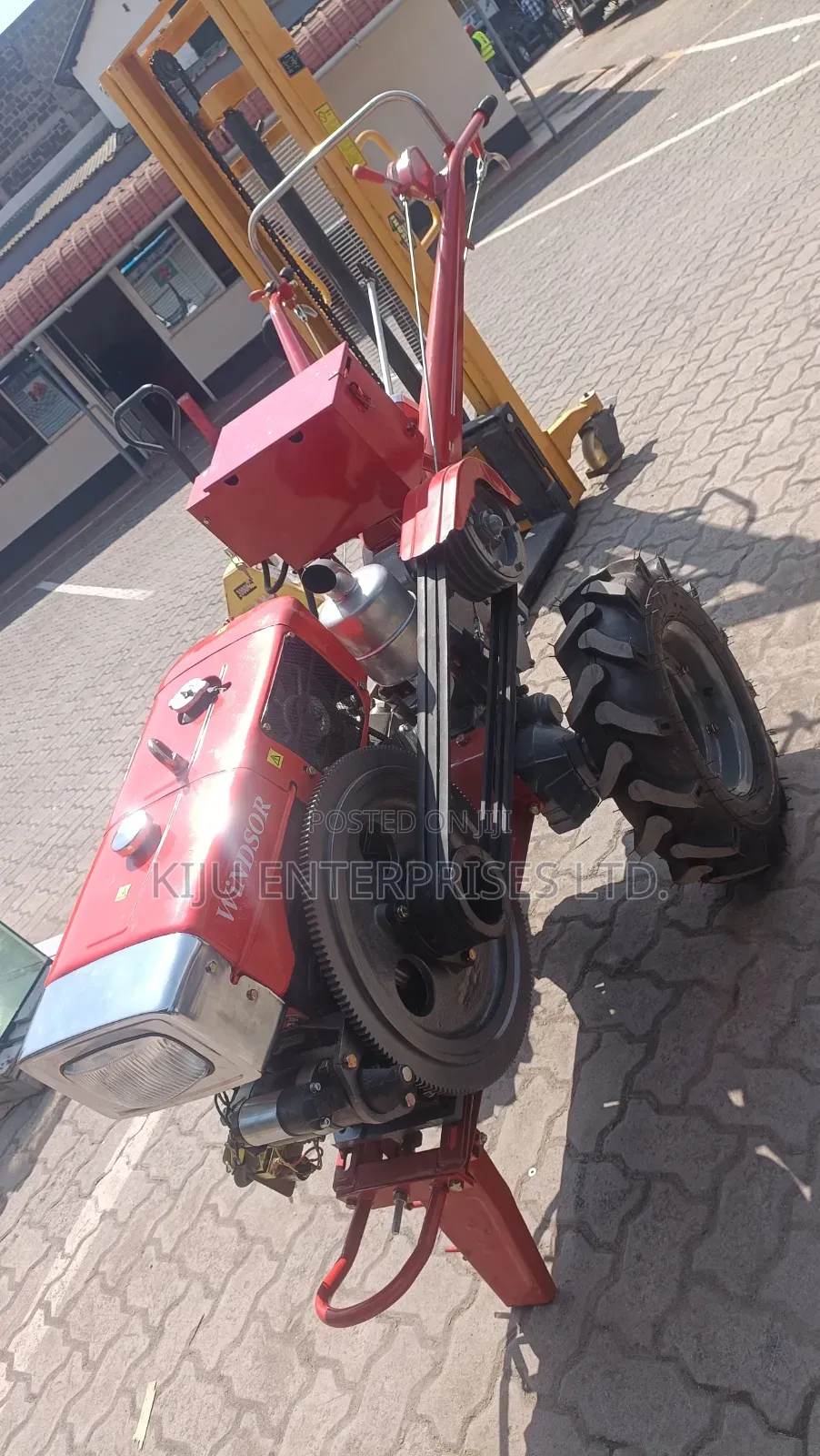 16hp Windsor Walking Tractor