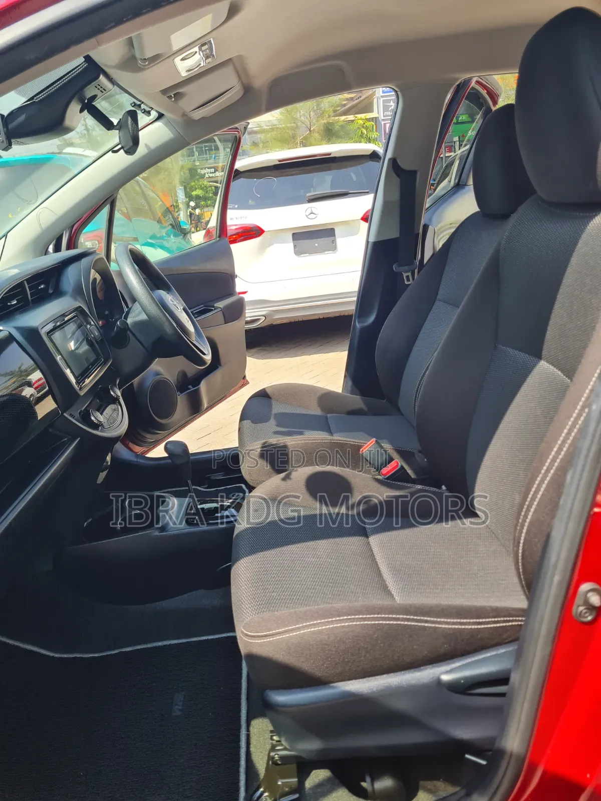 Toyota Vitz 2019 Red