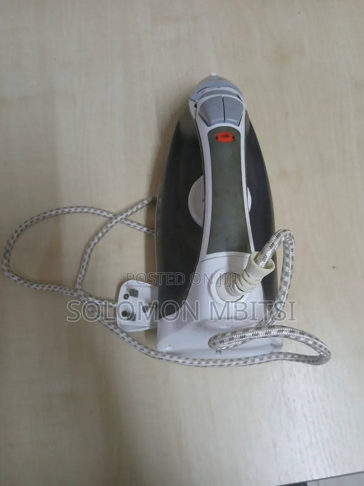 Von Steam Iron Box