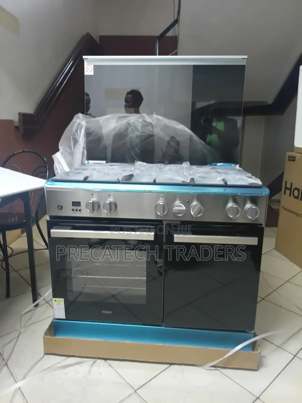 Haier 5 Gas Burner Cooker With Wok Burner Oven Light