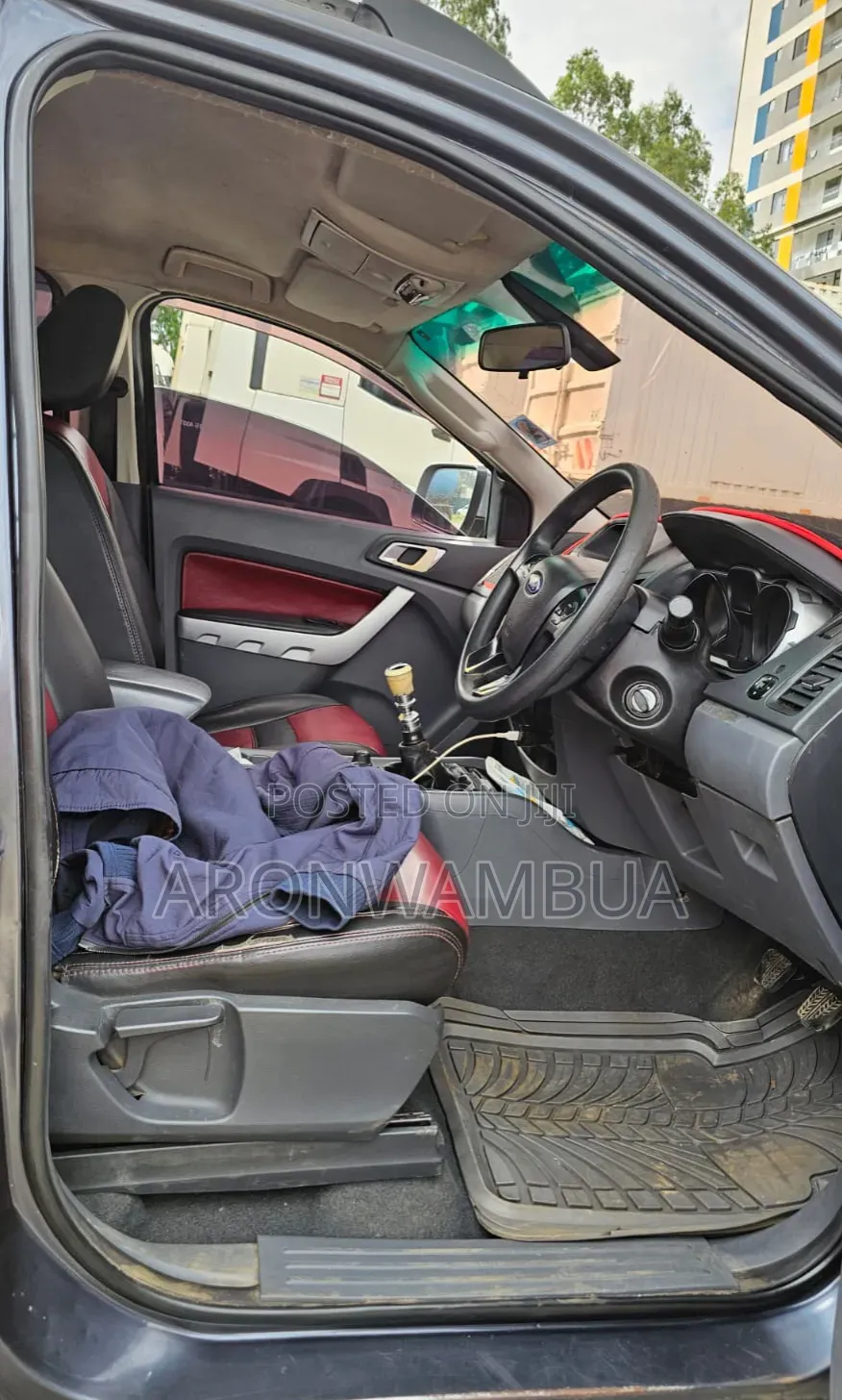Ford Ranger Wildtrak 2012 Blue