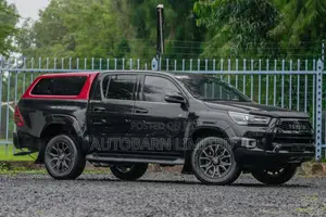 Toyota Hilux 2022 Black