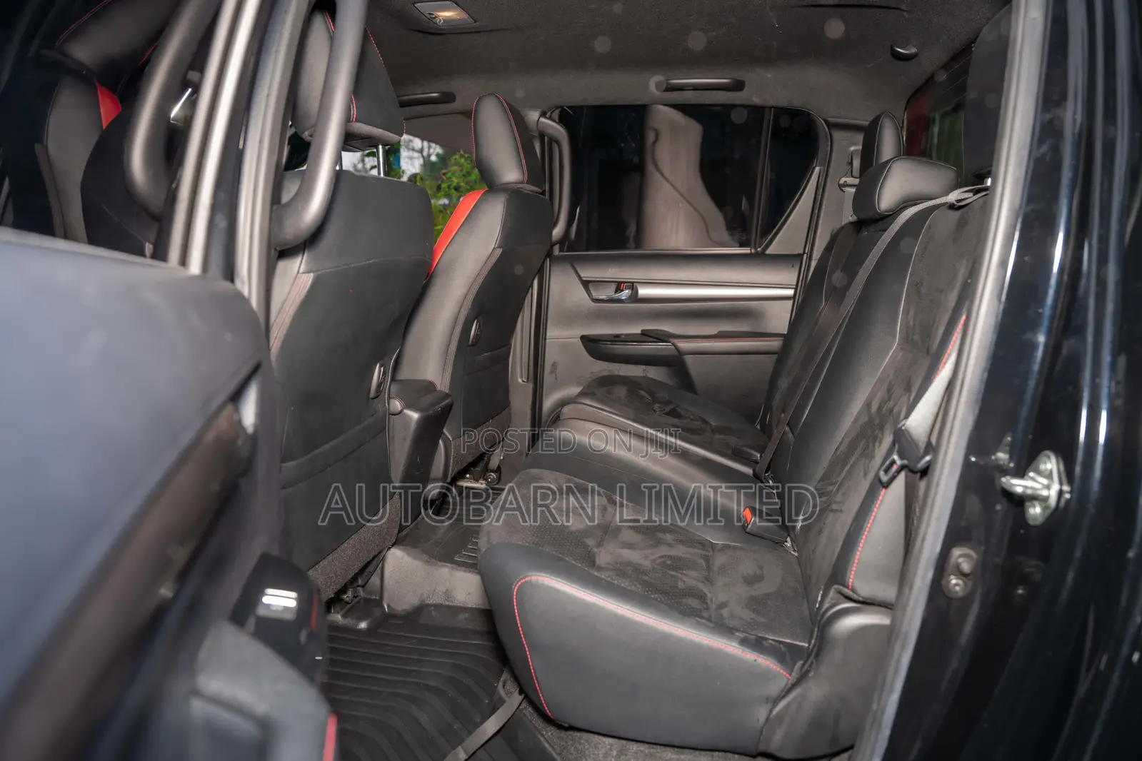 Toyota Hilux 2022 Black